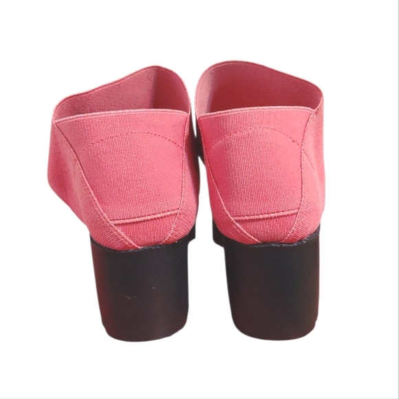 NEW CHARLESTON SHOE CO. Cooper Coral Pink Block Heel Sandal Size 6 - Picture 7 of 10